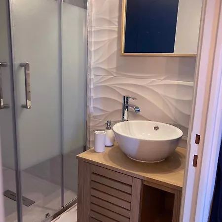 Appartement Gabut Vieux Port Superbe Emplacement *